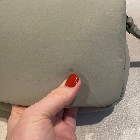 New Seafoam Green Crossbody Bag with Adjustable Strap Wristlet - Picture 3 of 12